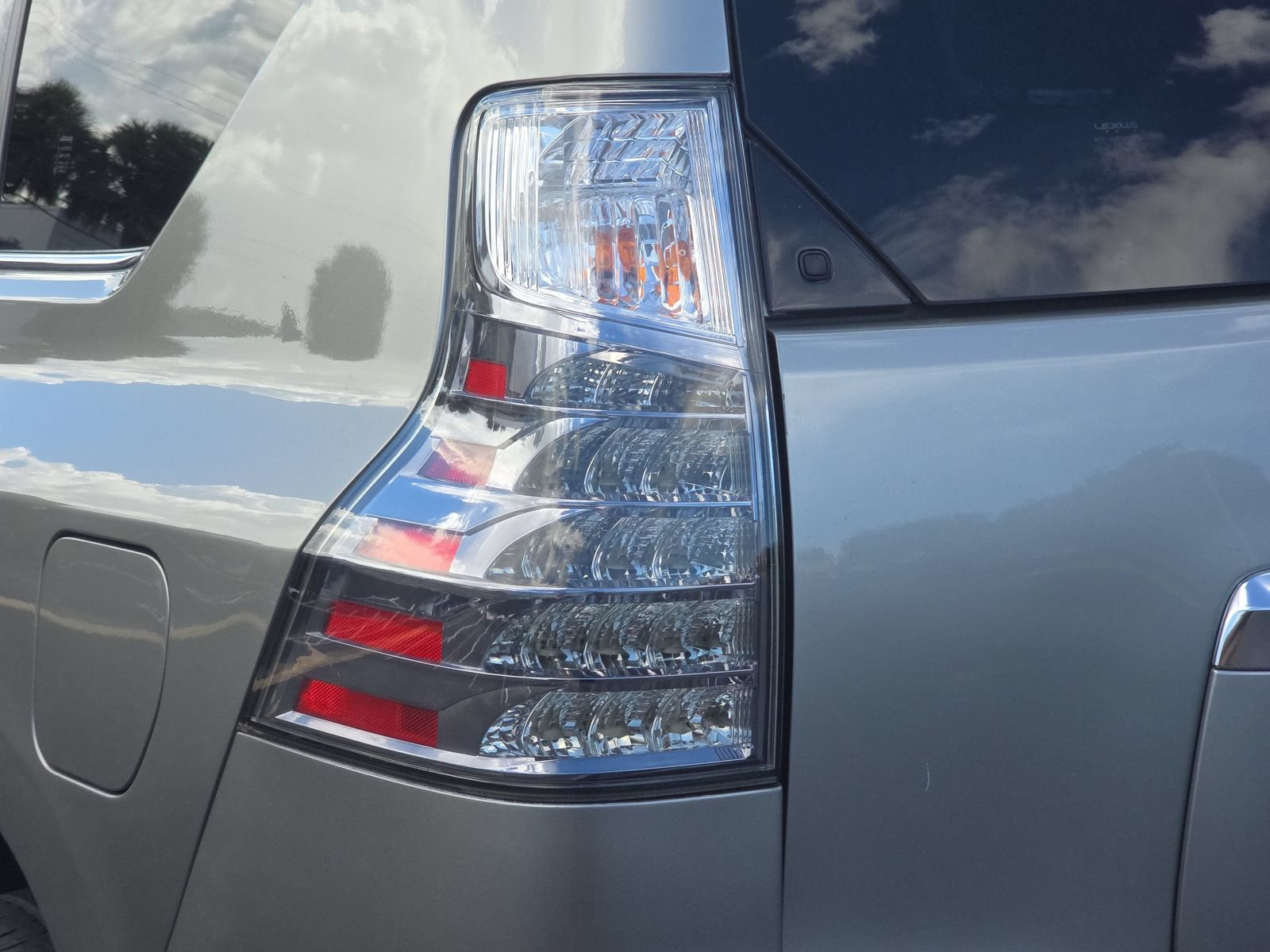 Used 2021 Lexus GX 460 Premium AWD/4WD image 16