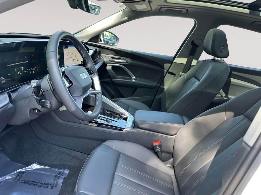 Used 2025 Audi Q5 Premium w/ Convenience Package AWD/4WD image 9