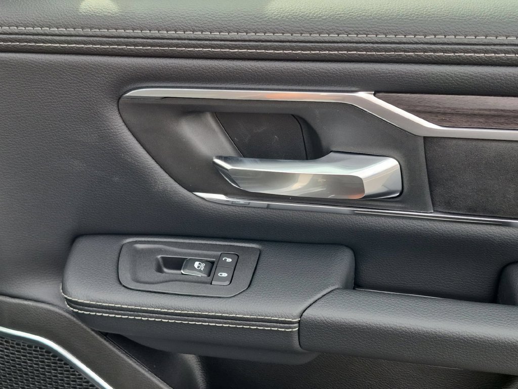 New 2027 RAM 1500 Laramie AWD/4WD image 32