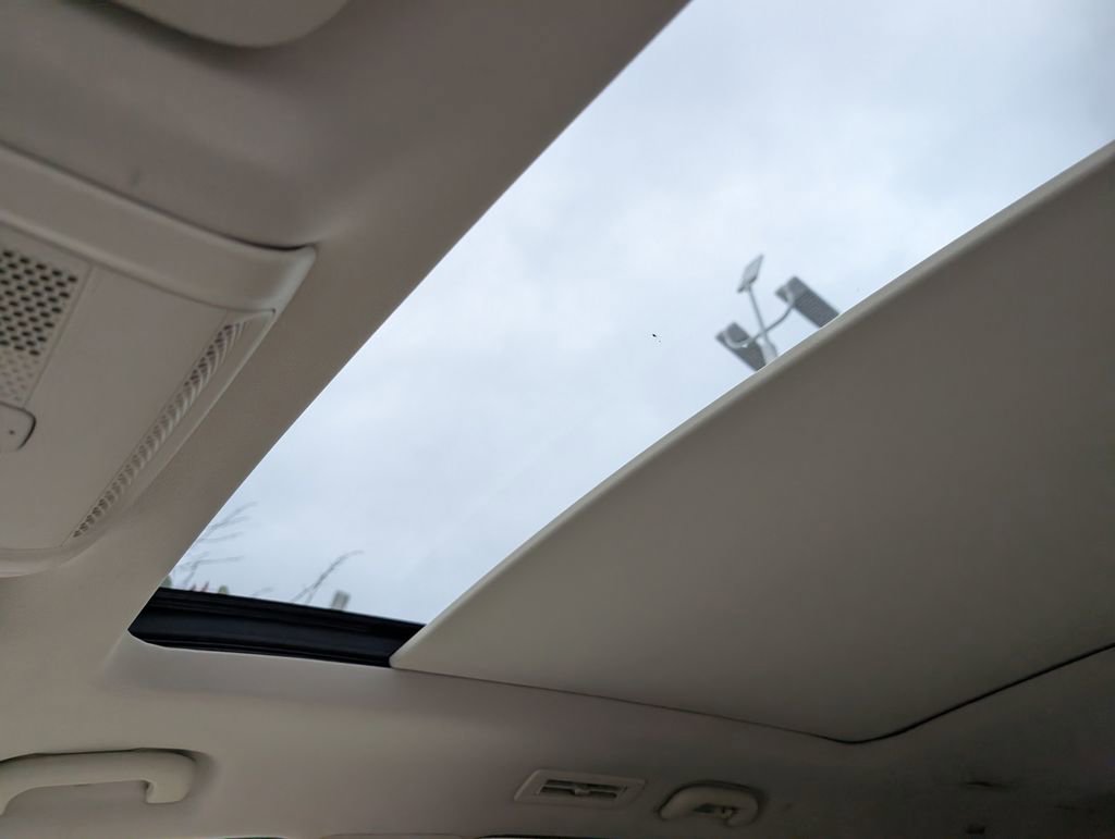 Used 2022 Cadillac XT6 Premium Luxury w/ Technology Package image 25