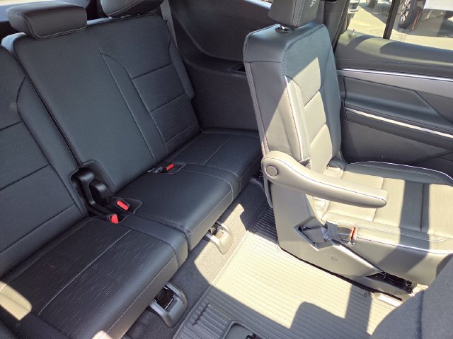 New 2026 Buick Enclave Sport Touring w/ Power Package FWD image 32