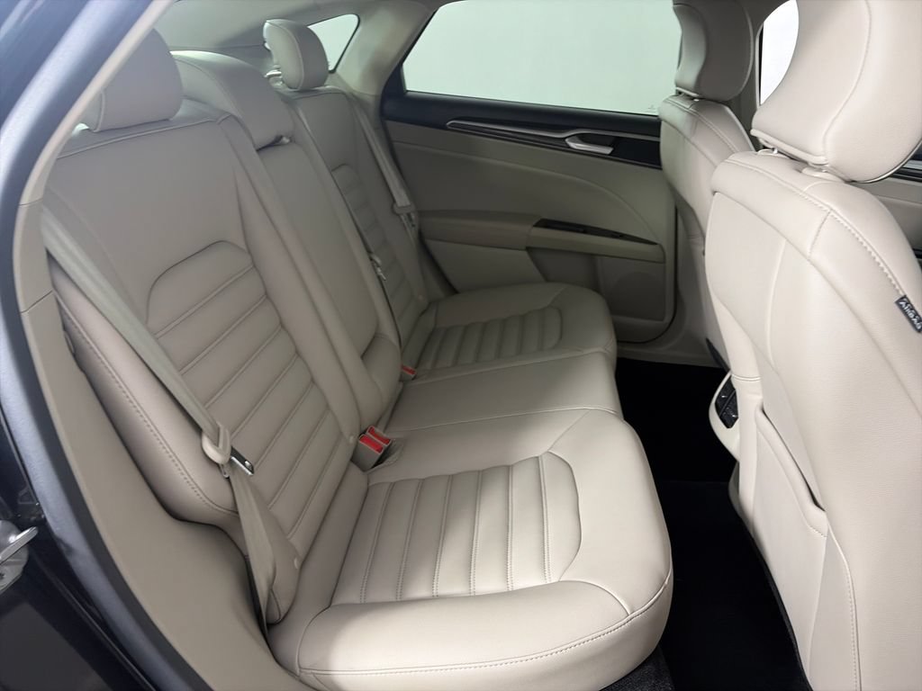 Certified 2019 Ford Fusion SEL FWD image 29