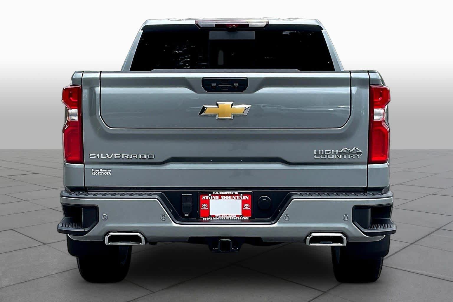 Used 2026 Chevrolet Silverado 1500 High Country w/ High Country Premium Package AWD/4WD image 8