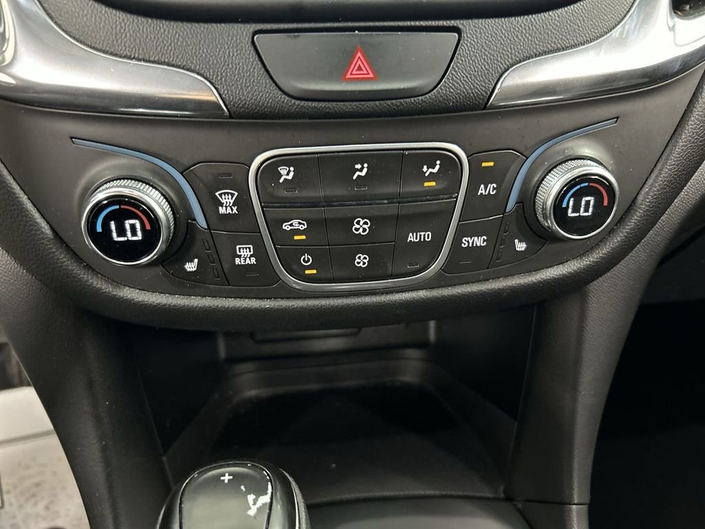 Used 2020 Chevrolet Equinox LT image 16