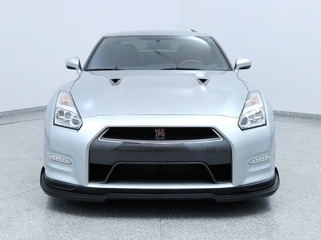 Used 2015 Nissan GT-R Premium AWD/4WD image 8