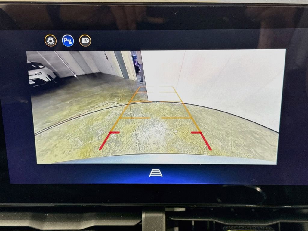 Used 2026 Chevrolet Equinox ACTIV FWD image 18