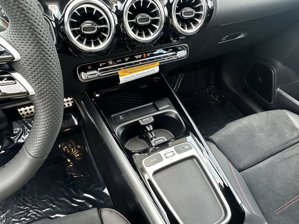 New 2026 Mercedes-Benz GLA 35 AMG 4MATIC image 32