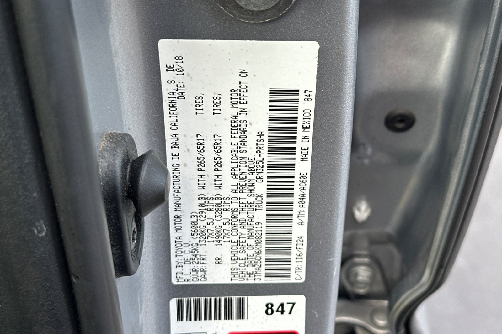 Used 2019 Toyota Tacoma TRD Sport w/ Technology Package RWD image 31