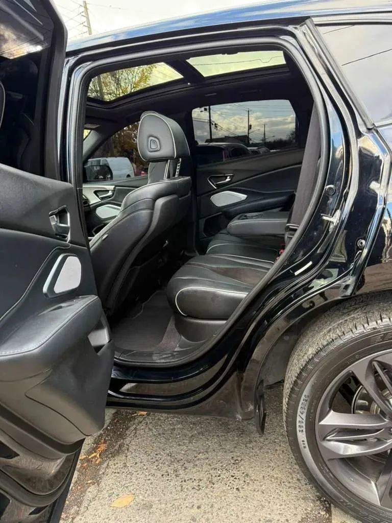 Used 2019 Acura RDX A-Spec image 9