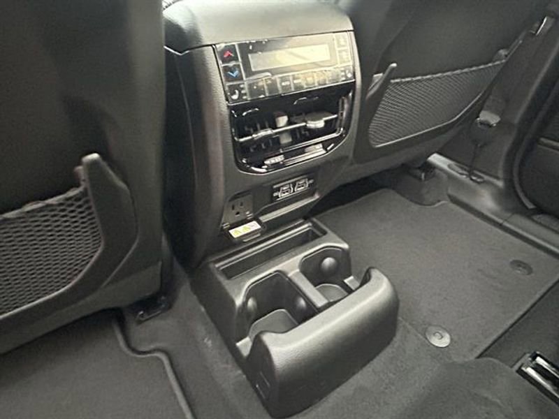 New 2025 Jeep Grand Cherokee L Limited image 28