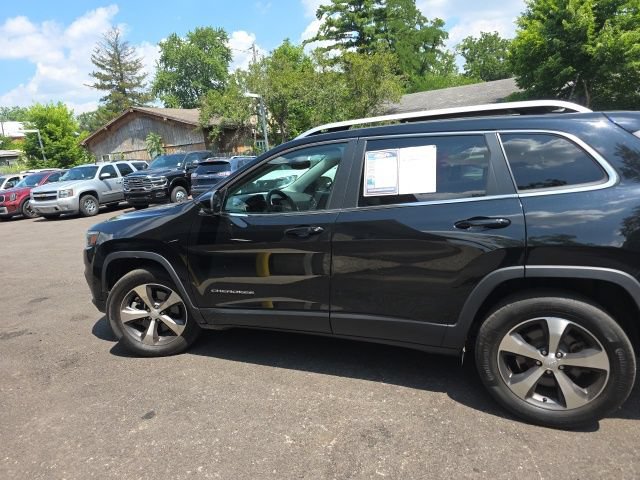 Used 2021 Jeep Cherokee Limited AWD/4WD image 17