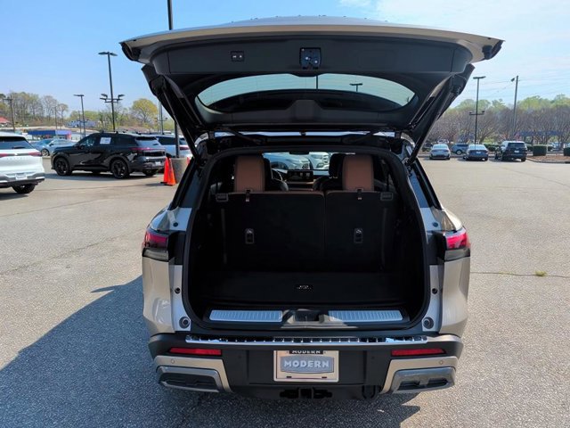 Certified 2025 INFINITI QX60 Autograph w/ Cargo Package AWD/4WD image 15