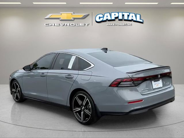 Used 2023 Honda Accord Sport image 4