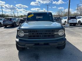 Used 2022 Ford Bronco 4-Door image 2
