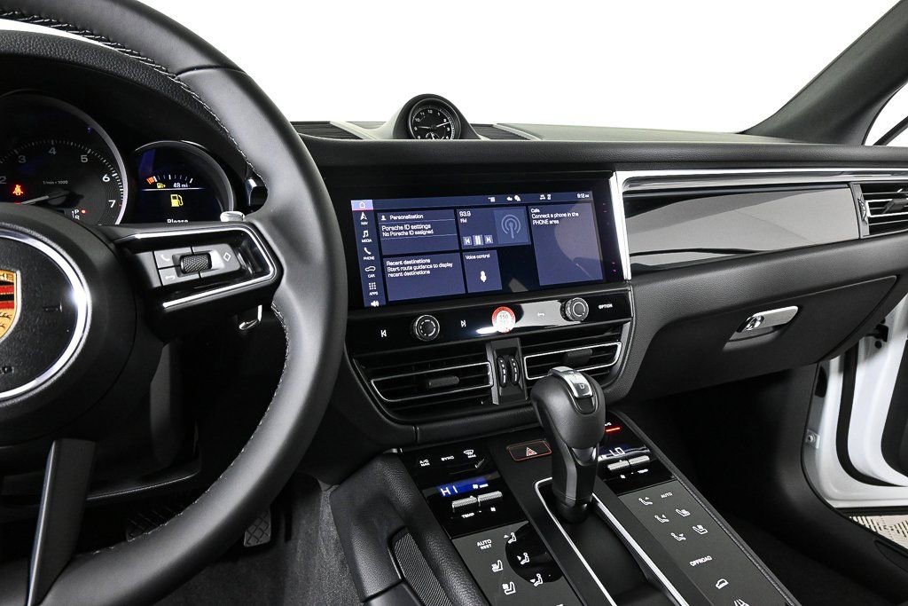 New 2026 Porsche Macan AWD image 14