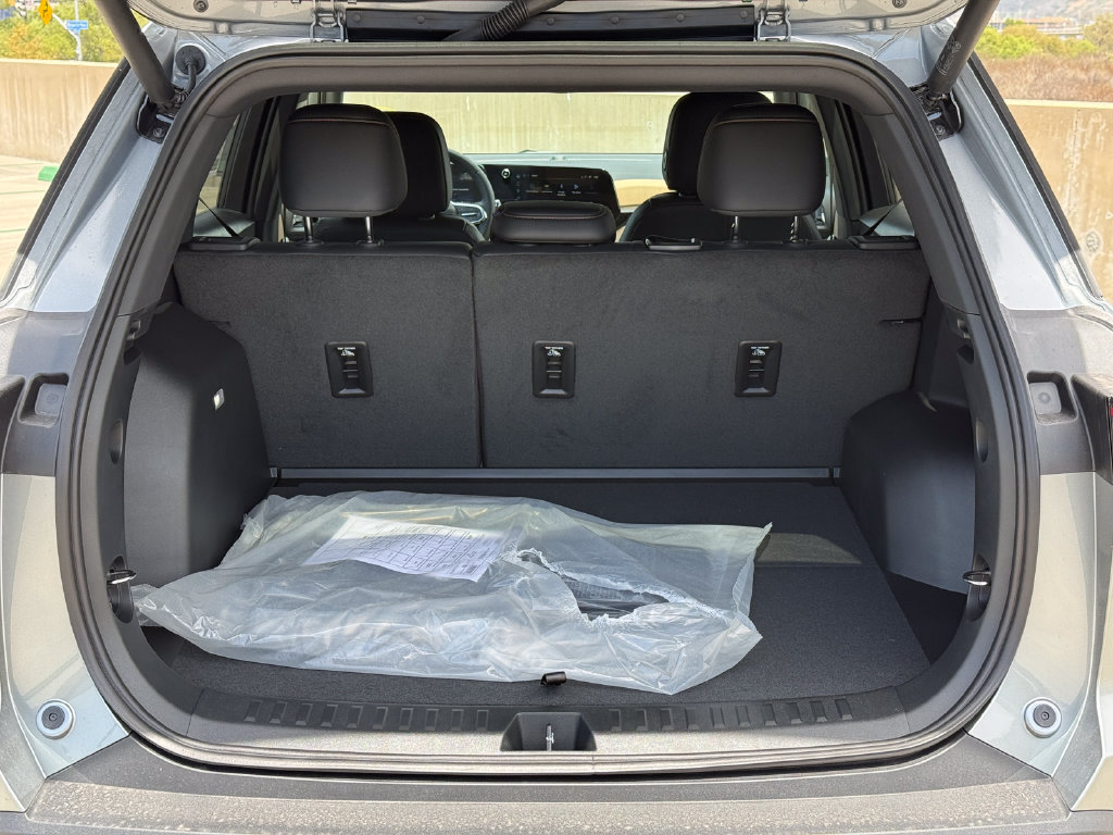 New 2027 Chevrolet Equinox ACTIV FWD image 7
