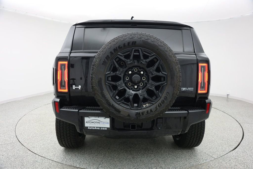 Used 2024 GMC Hummer EV 2X w/ LPO, Illumination Package image 4