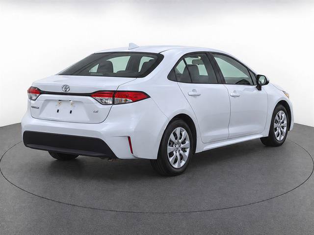 Certified 2025 Toyota Corolla LE FWD image 4