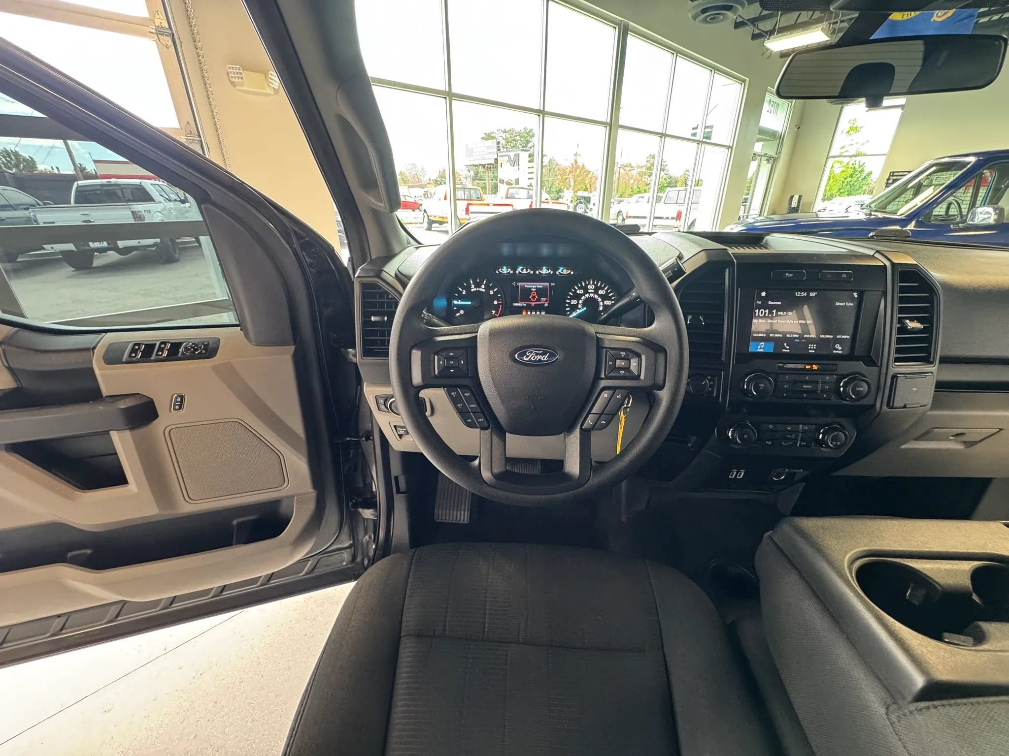 Used 2019 Ford F150 XL w/ Equipment Group 101A Mid AWD/4WD image 16