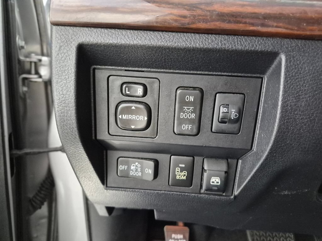 Used 2017 Toyota Tundra Limited w/ Limited Premium Package AWD/4WD image 12