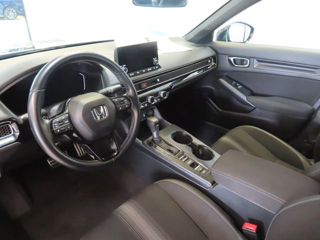 Used 2025 Honda Civic Sport image 4