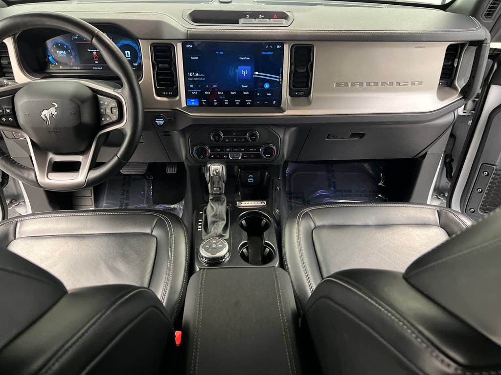 Used 2025 Ford Bronco Outer Banks AWD/4WD image 38