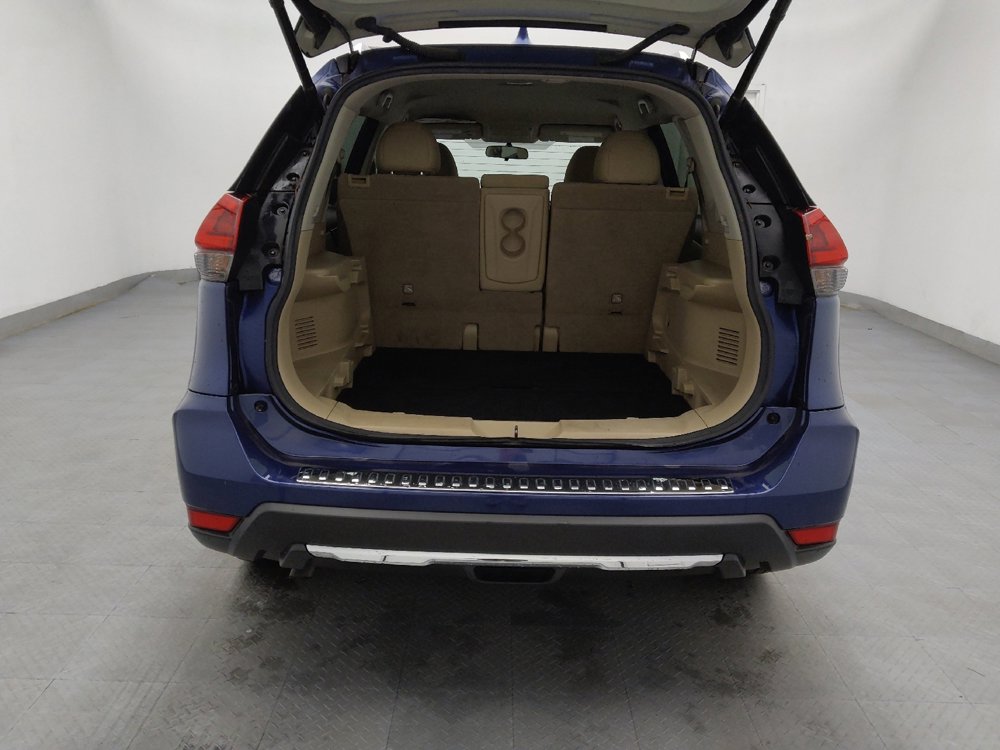 Used 2018 Nissan Rogue SV image 29