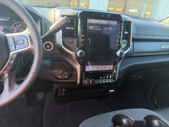 Used 2026 RAM 2500 Laramie AWD/4WD image 17