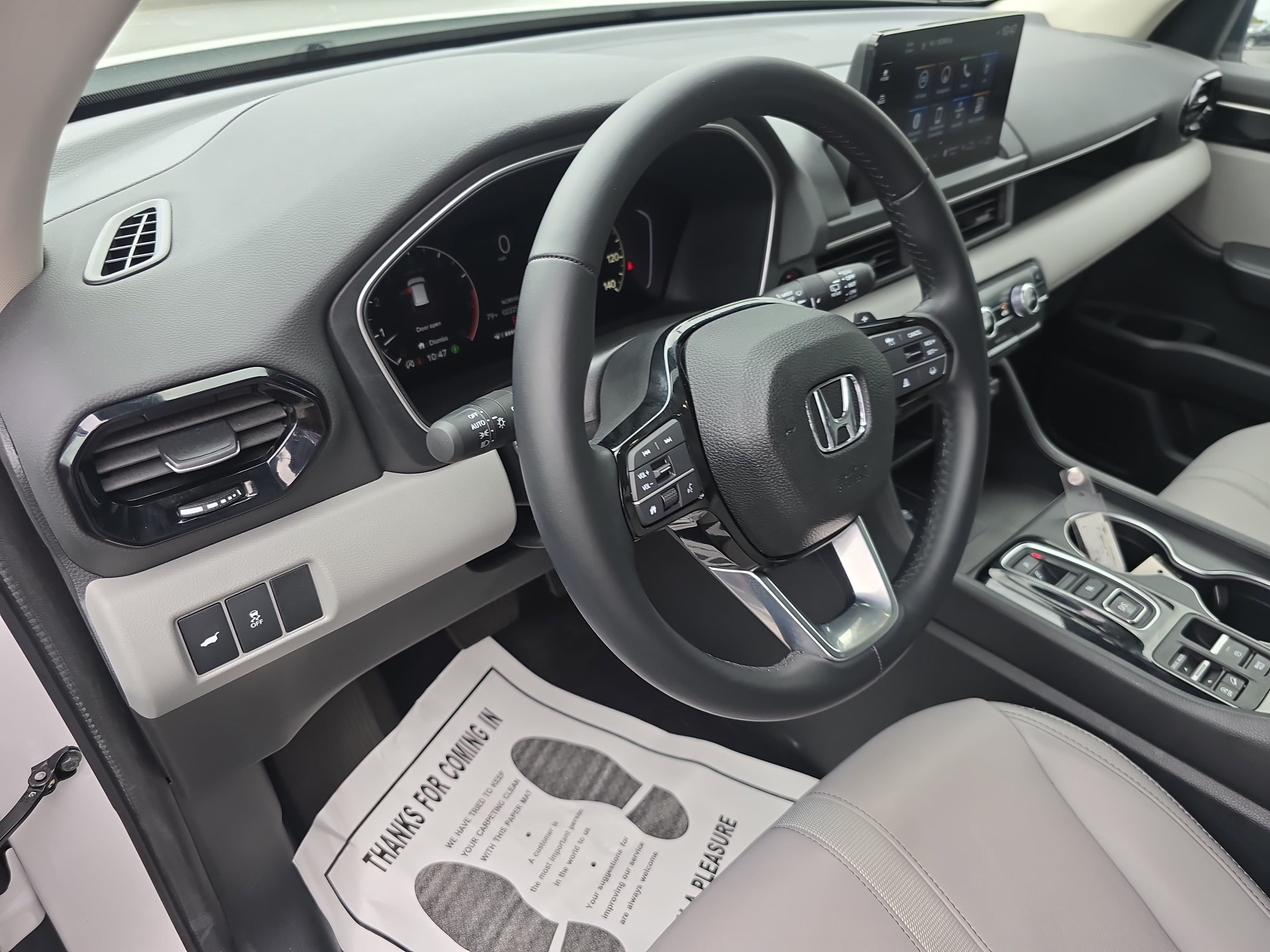 Certified 2024 Honda Pilot Touring image 16