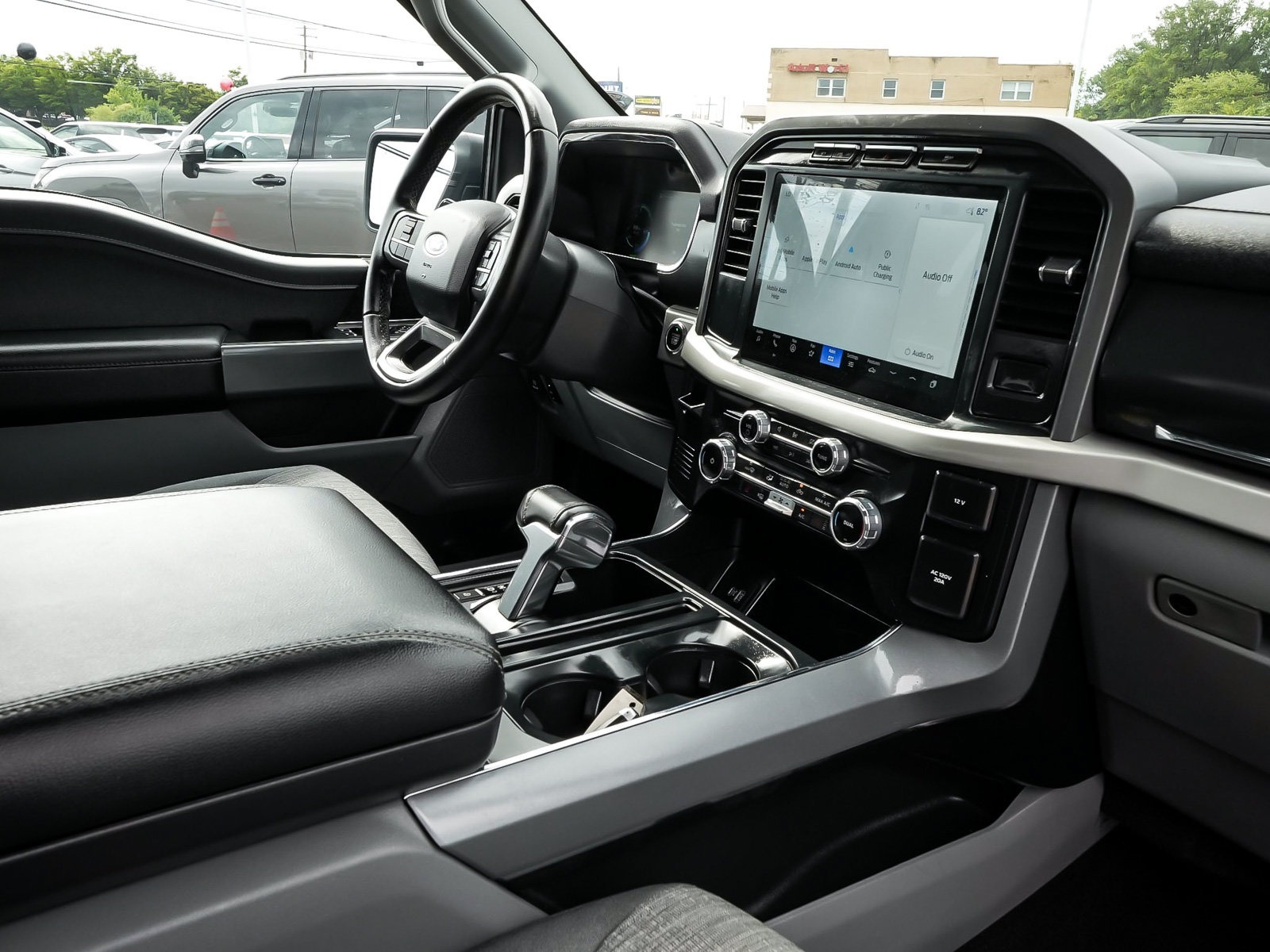 Used 2023 Ford F150 Lightning XLT AWD/4WD image 43