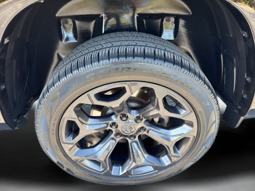 Used 2022 RAM 1500 Limited AWD/4WD image 38
