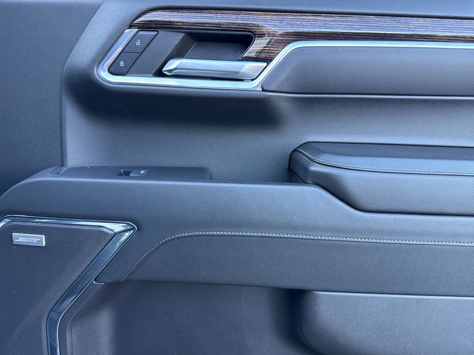 Used 2023 GMC Sierra 1500 Elevation w/ Preferred Package image 19