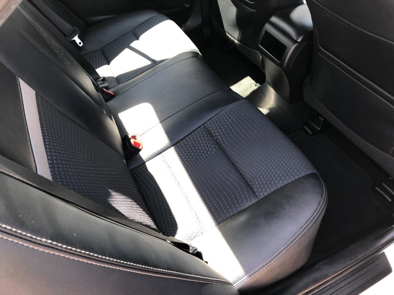 Used 2012 Toyota Camry SE FWD image 31