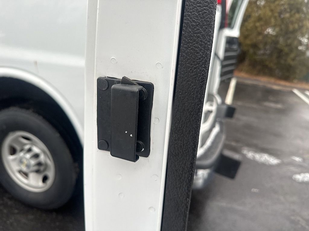 Used 2023 Chevrolet Express 2500 w/ Driver Convenience Package image 15