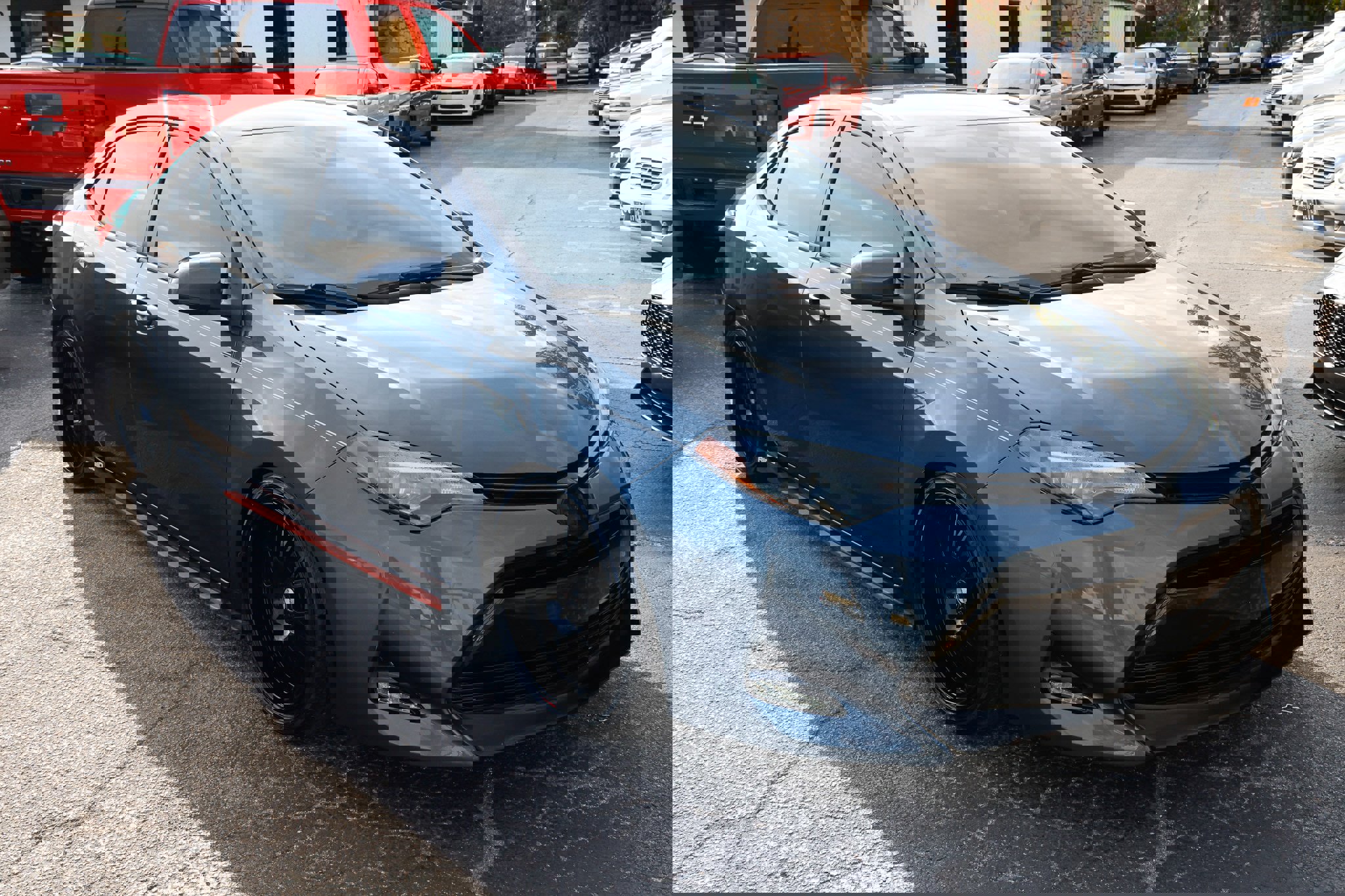 Used 2019 Toyota Corolla LE image 18