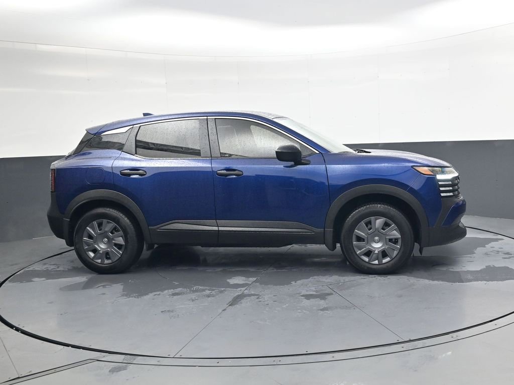 Used 2025 Nissan Kicks S image 3