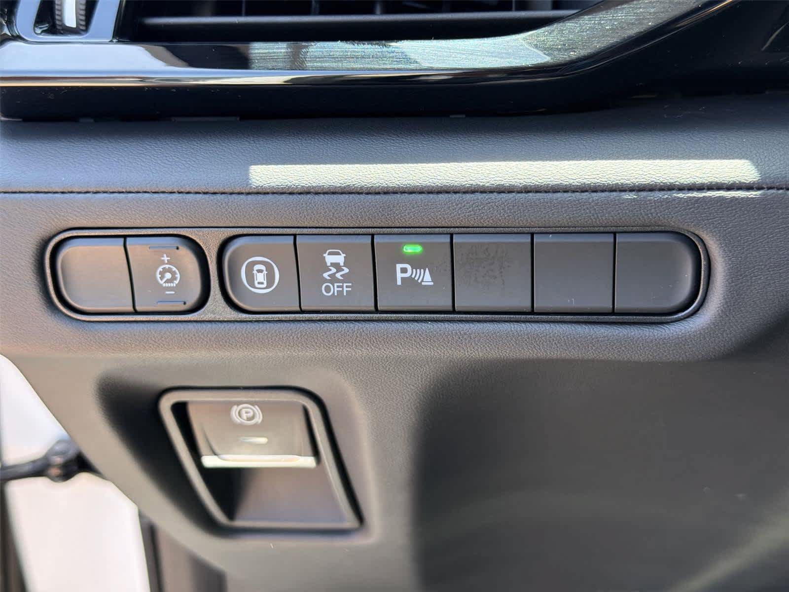Used 2024 Acura MDX SH-AWD w/ Technology Package image 38