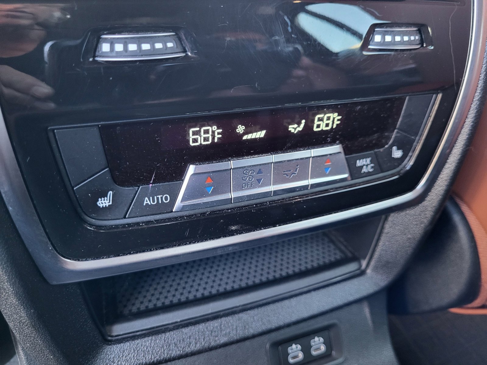 Used 2025 BMW X7 M60i image 29