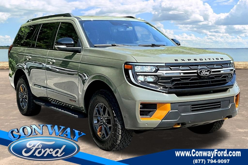 Used 2025 Ford Expedition Tremor AWD/4WD image 1
