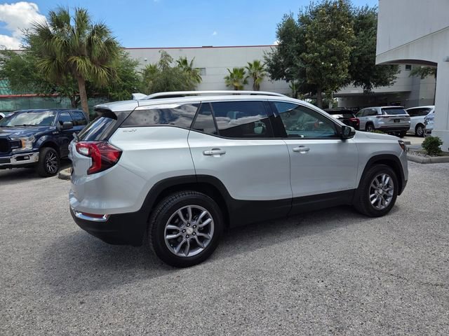 Used 2022 GMC Terrain SLT AWD/4WD image 13