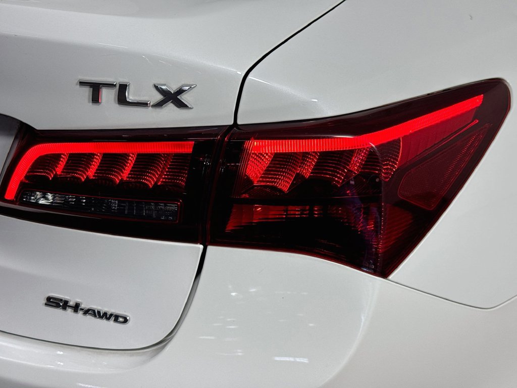 Used 2017 Acura TLX w/ Technology Package AWD/4WD image 33