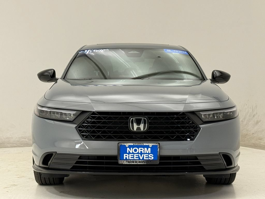 Used 2025 Honda Accord Sport image 3