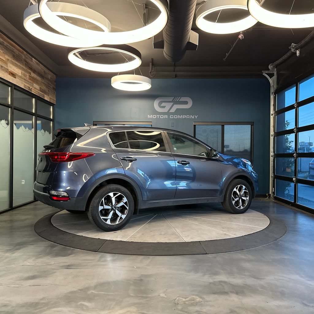 Used 2020 Kia Sportage LX AWD/4WD image 3