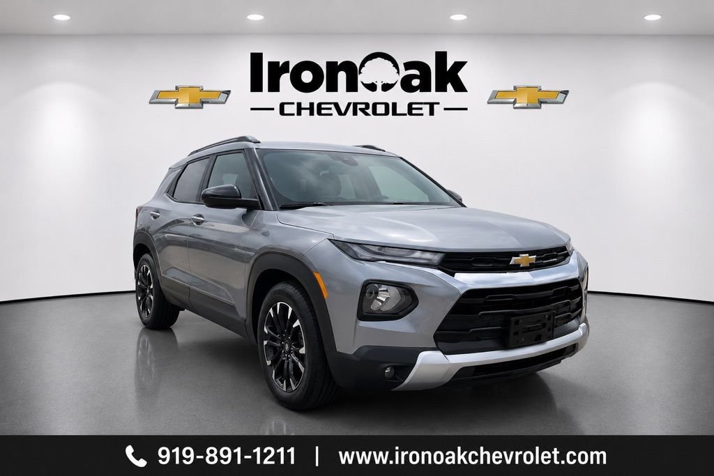 Used 2023 Chevrolet TrailBlazer LT FWD image 1
