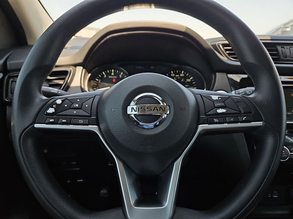 Used 2020 Nissan Rogue Sport SV FWD image 30