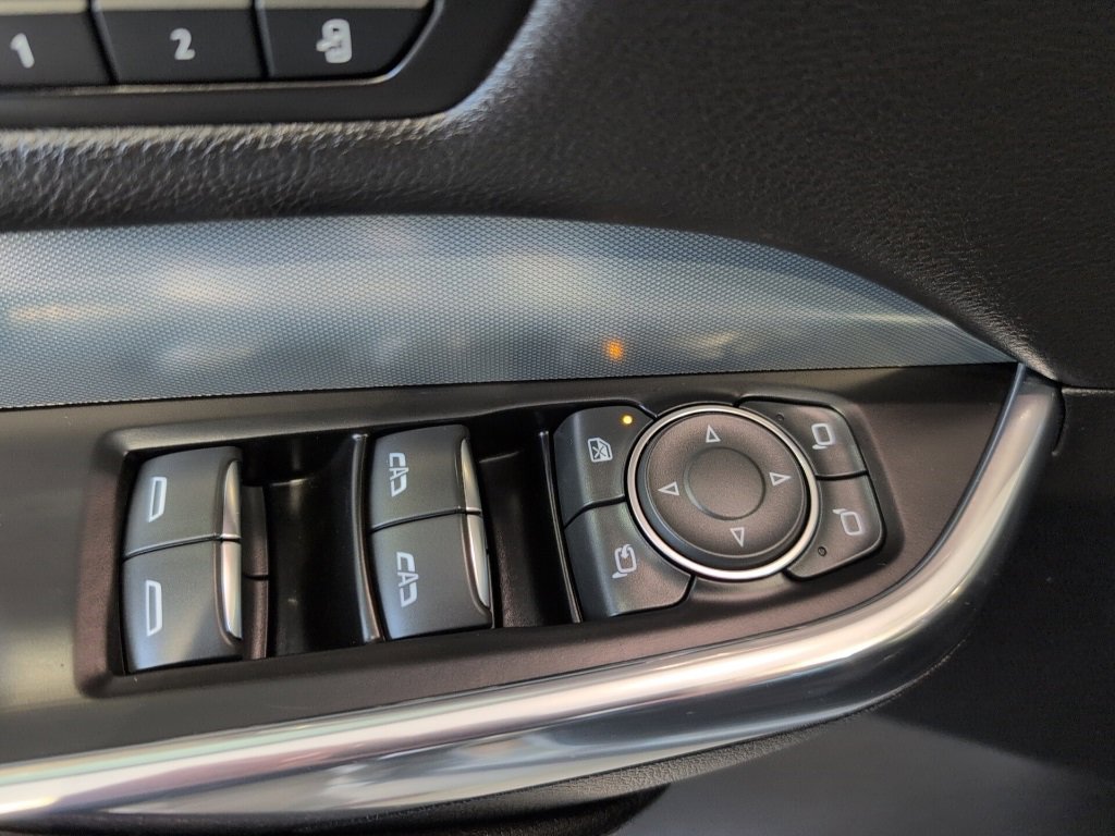 Used 2019 Cadillac XT4 Premium Luxury w/ Technology Package image 11