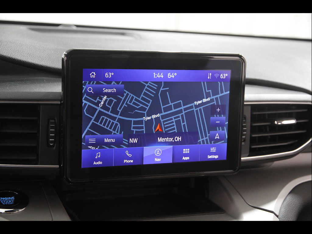 Used 2023 Ford Explorer XLT w/ Equipment Group 202A AWD/4WD image 13