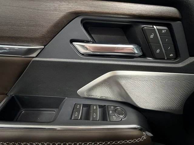 New 2026 GMC Acadia Denali Ultimate w/ LPO, Floor Liner Package AWD/4WD image 23