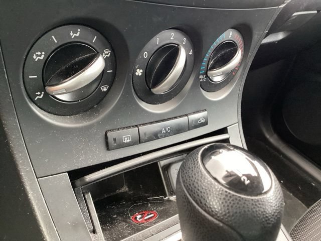 Used 2013 MAZDA MAZDA3 i SV FWD image 26