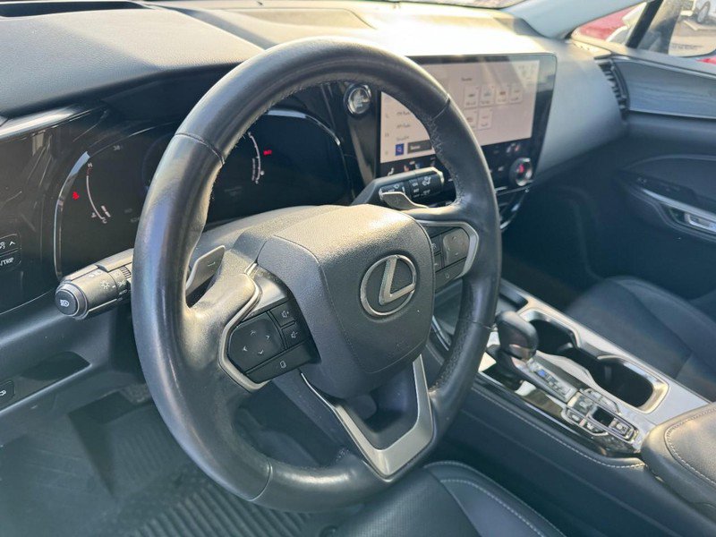 Used 2023 Lexus NX 350 AWD image 12